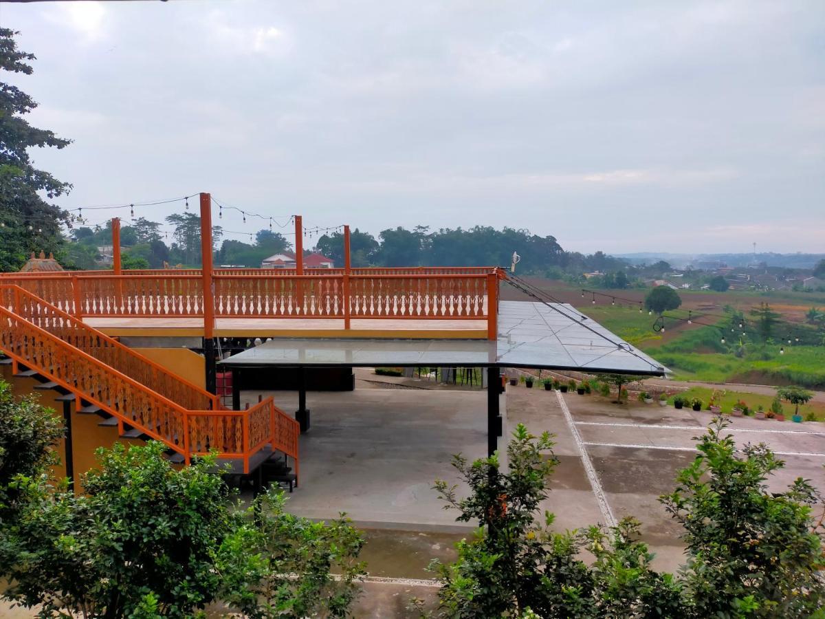 Joglo Kumpul Resort Cangkiran Exterior foto